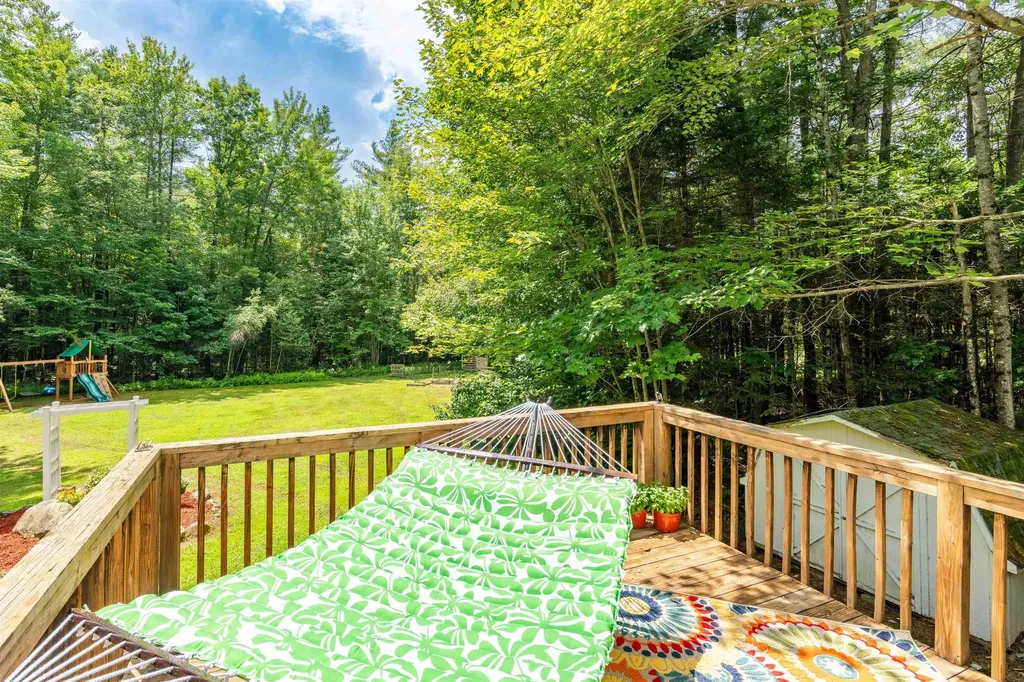 42 Arron Road Piermont NH 03779
