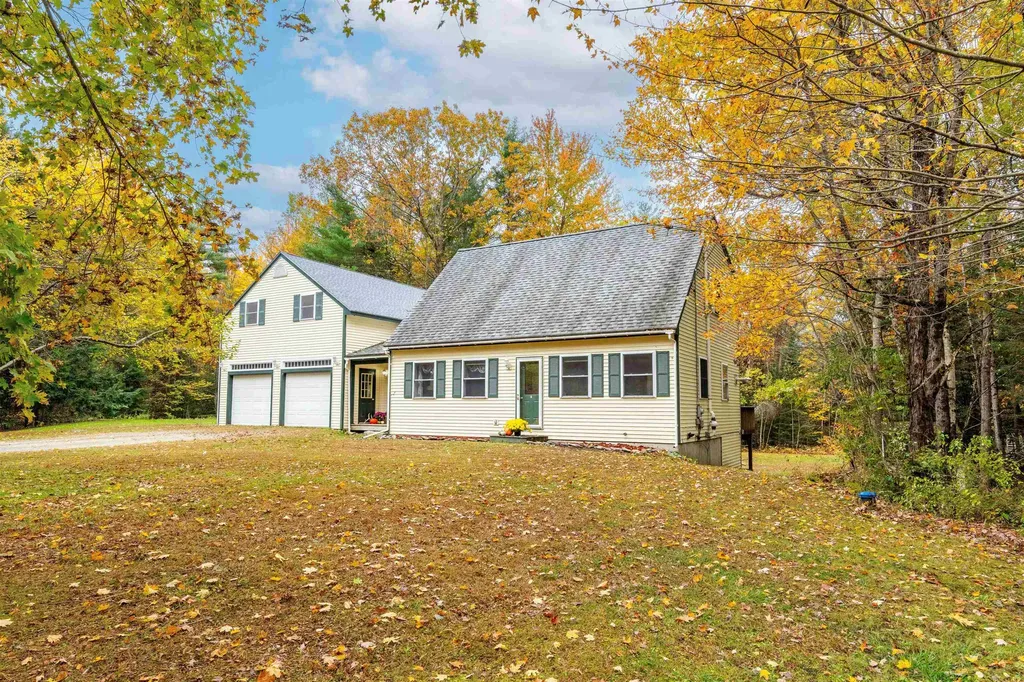 42 Arron Road Piermont NH 03779