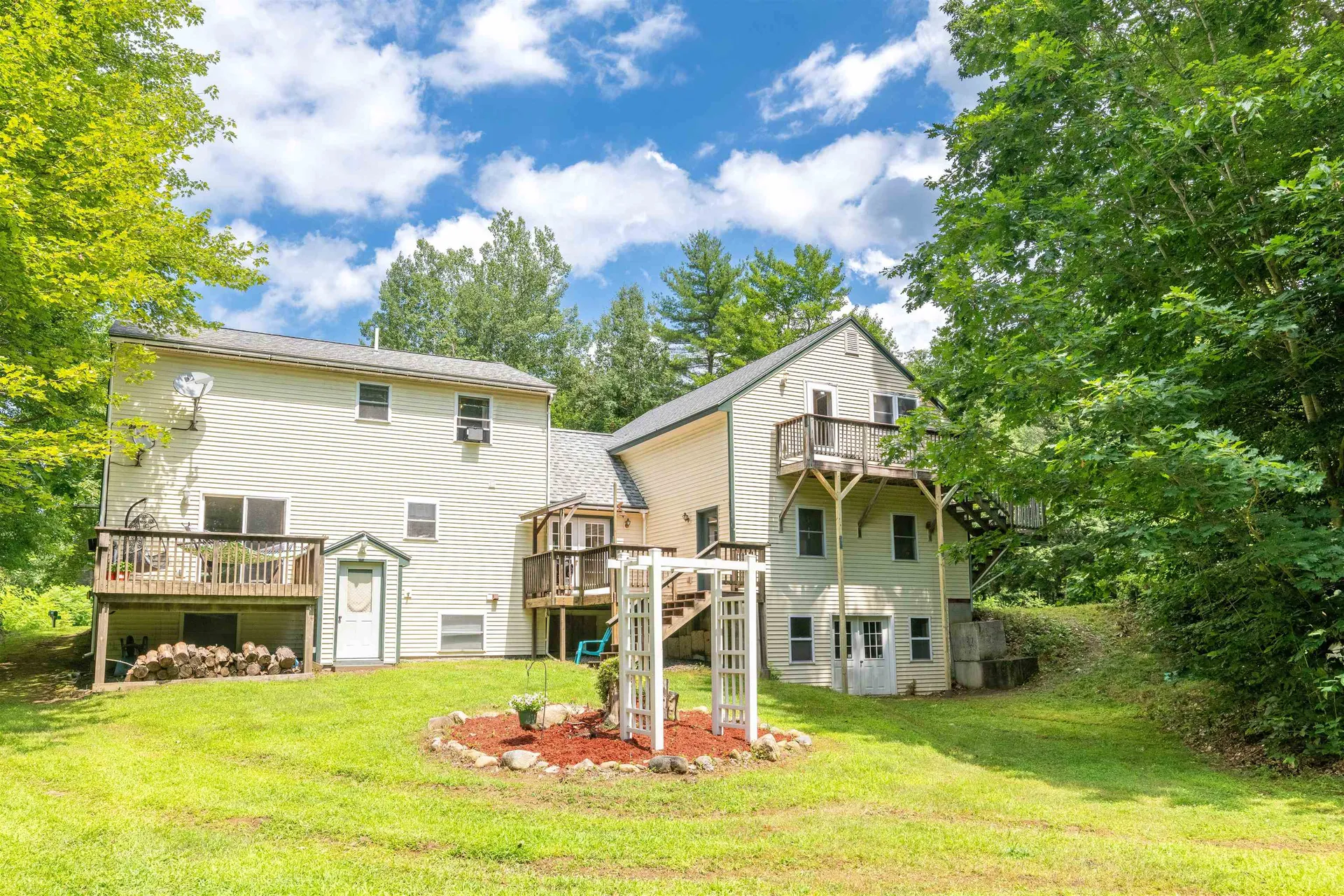 42 Arron Road Piermont NH 03779
