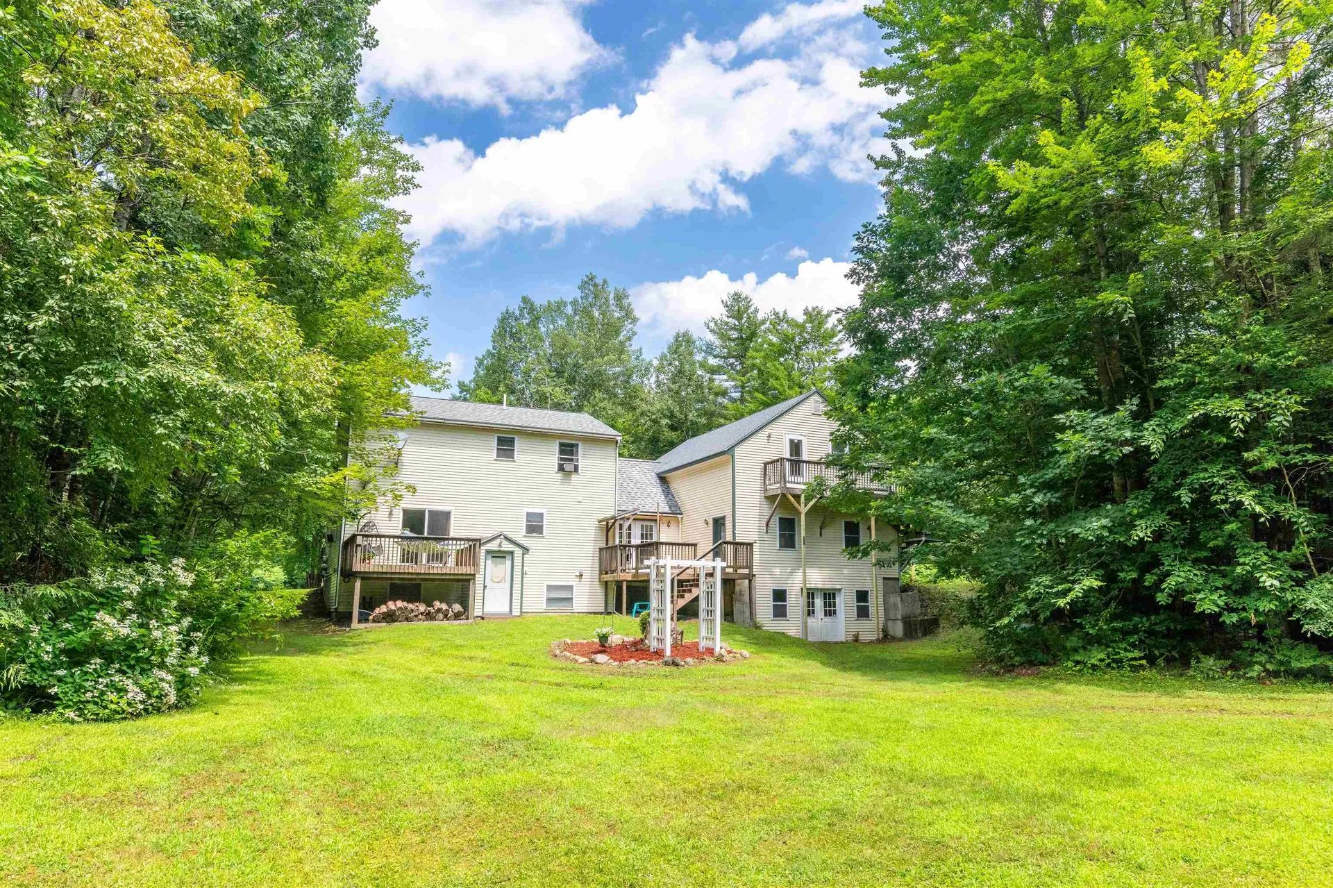 42 Arron Road Piermont NH 03779