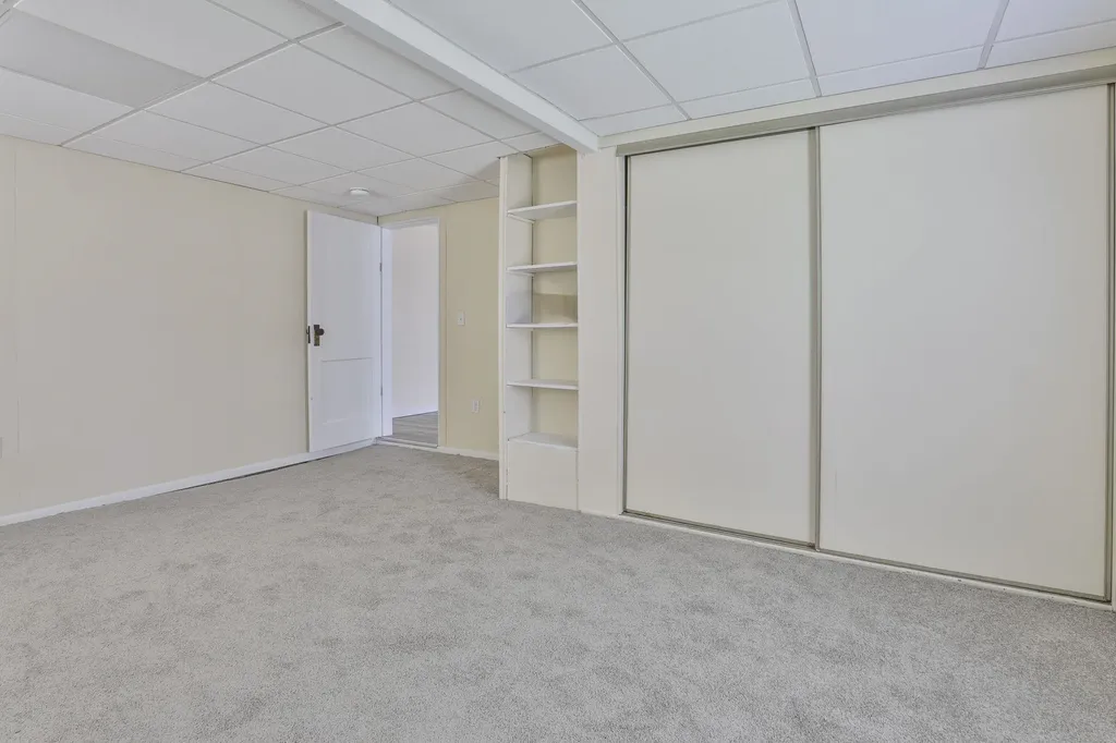 166 Rockingham Road Auburn NH 03032