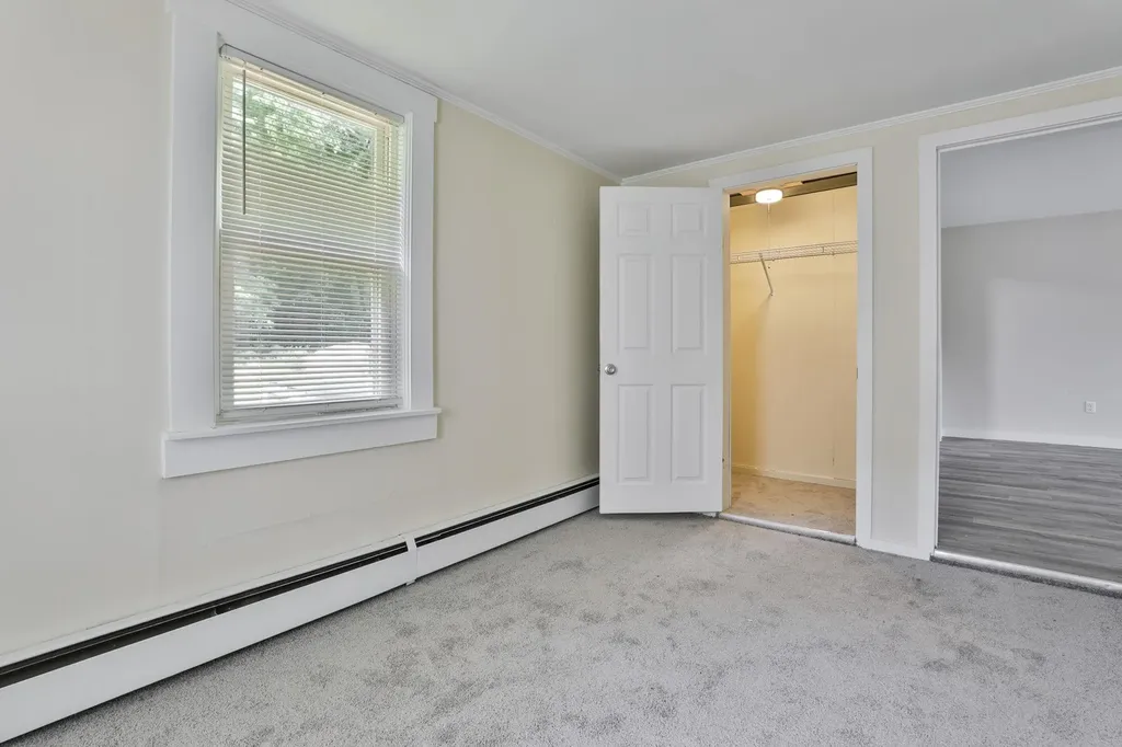 166 Rockingham Road Auburn NH 03032