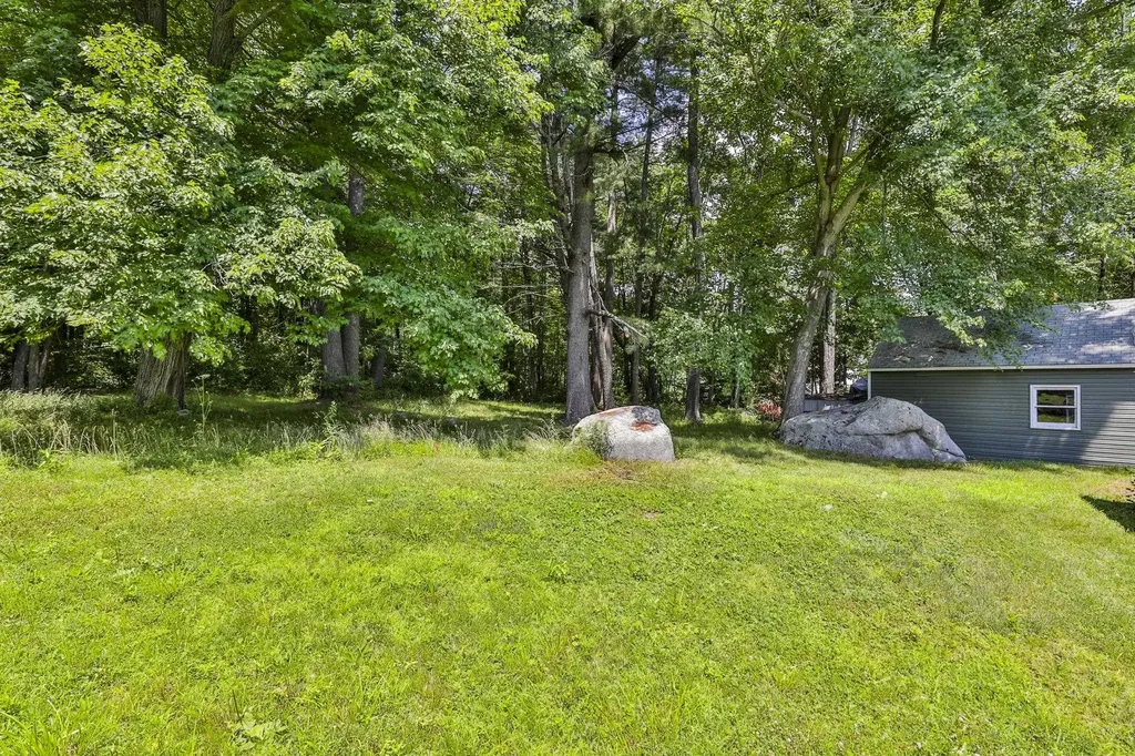 166 Rockingham Road Auburn NH 03032