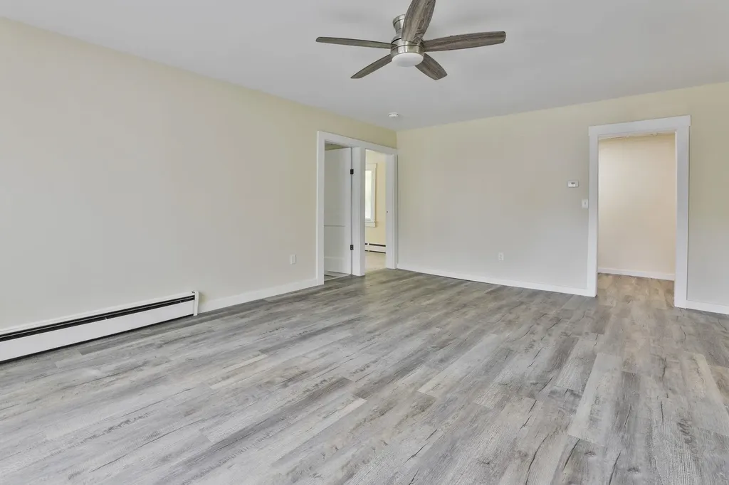 166 Rockingham Road Auburn NH 03032