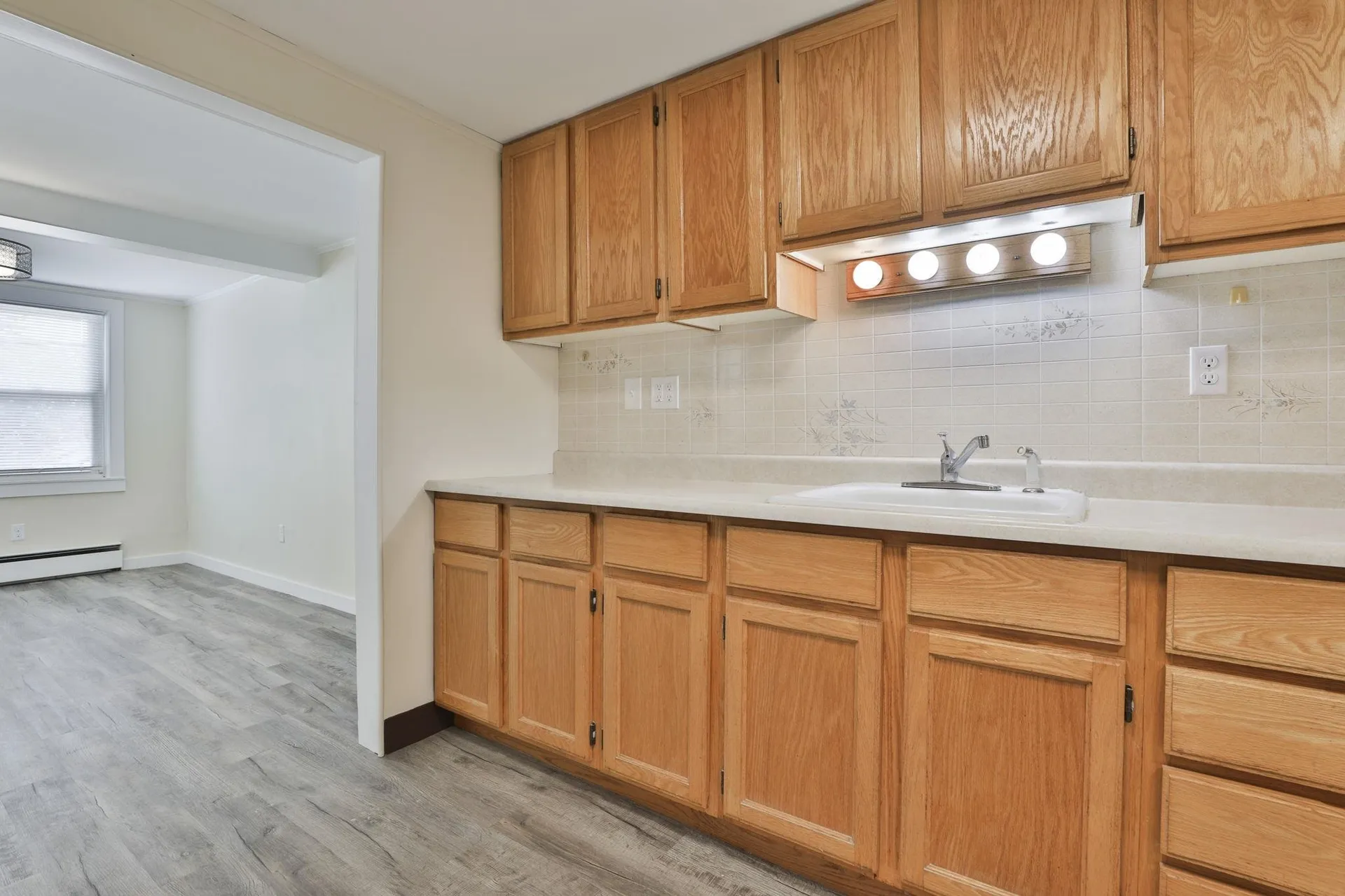 166 Rockingham Road Auburn NH 03032