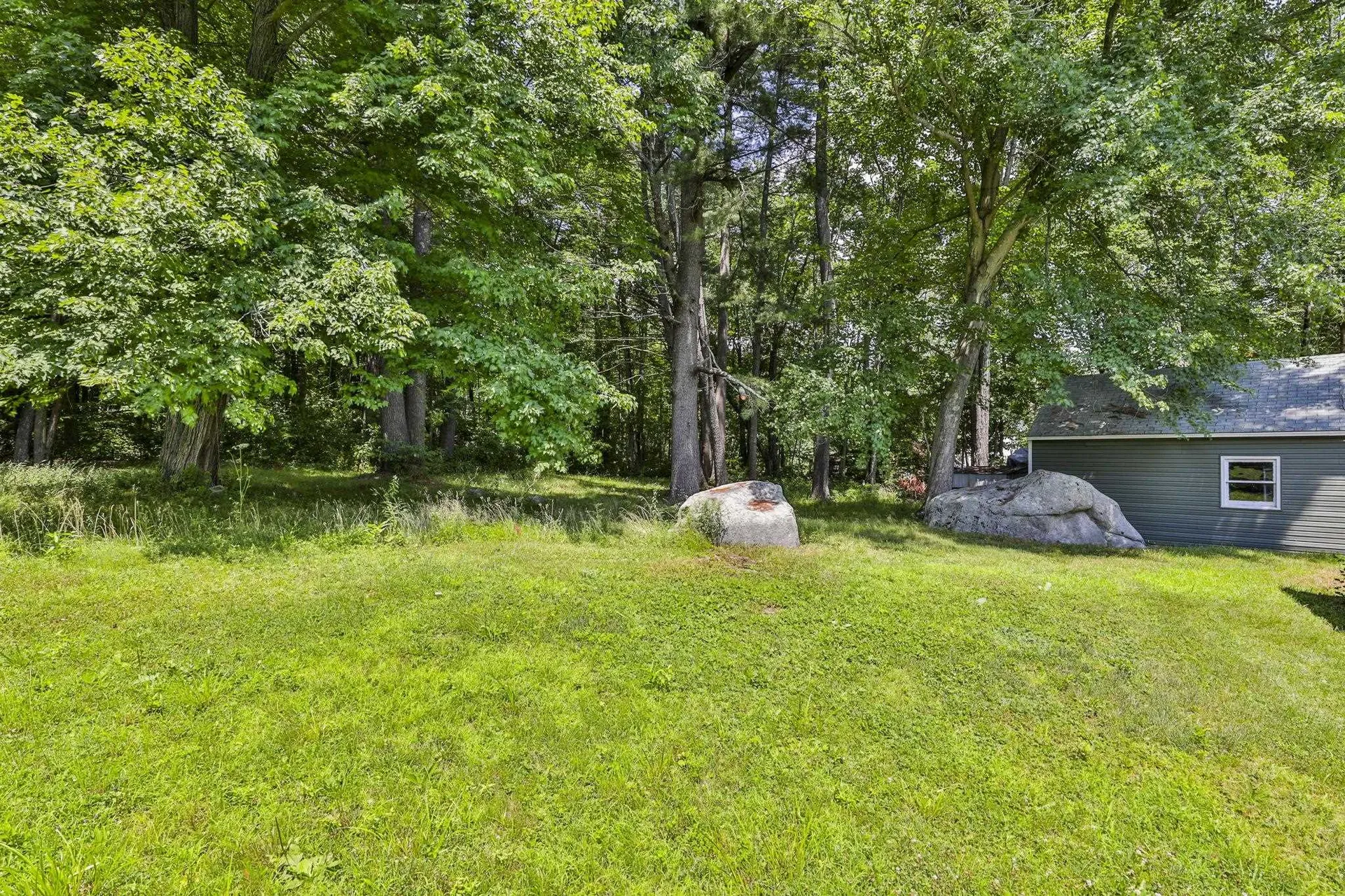 166 Rockingham Road Auburn NH 03032