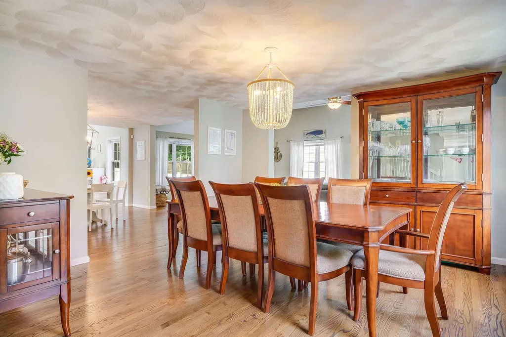 60 Nathaniel Drive Portsmouth NH 03801