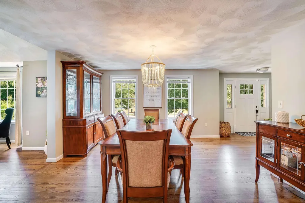 60 Nathaniel Drive Portsmouth NH 03801