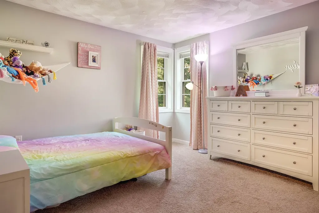 60 Nathaniel Drive Portsmouth NH 03801