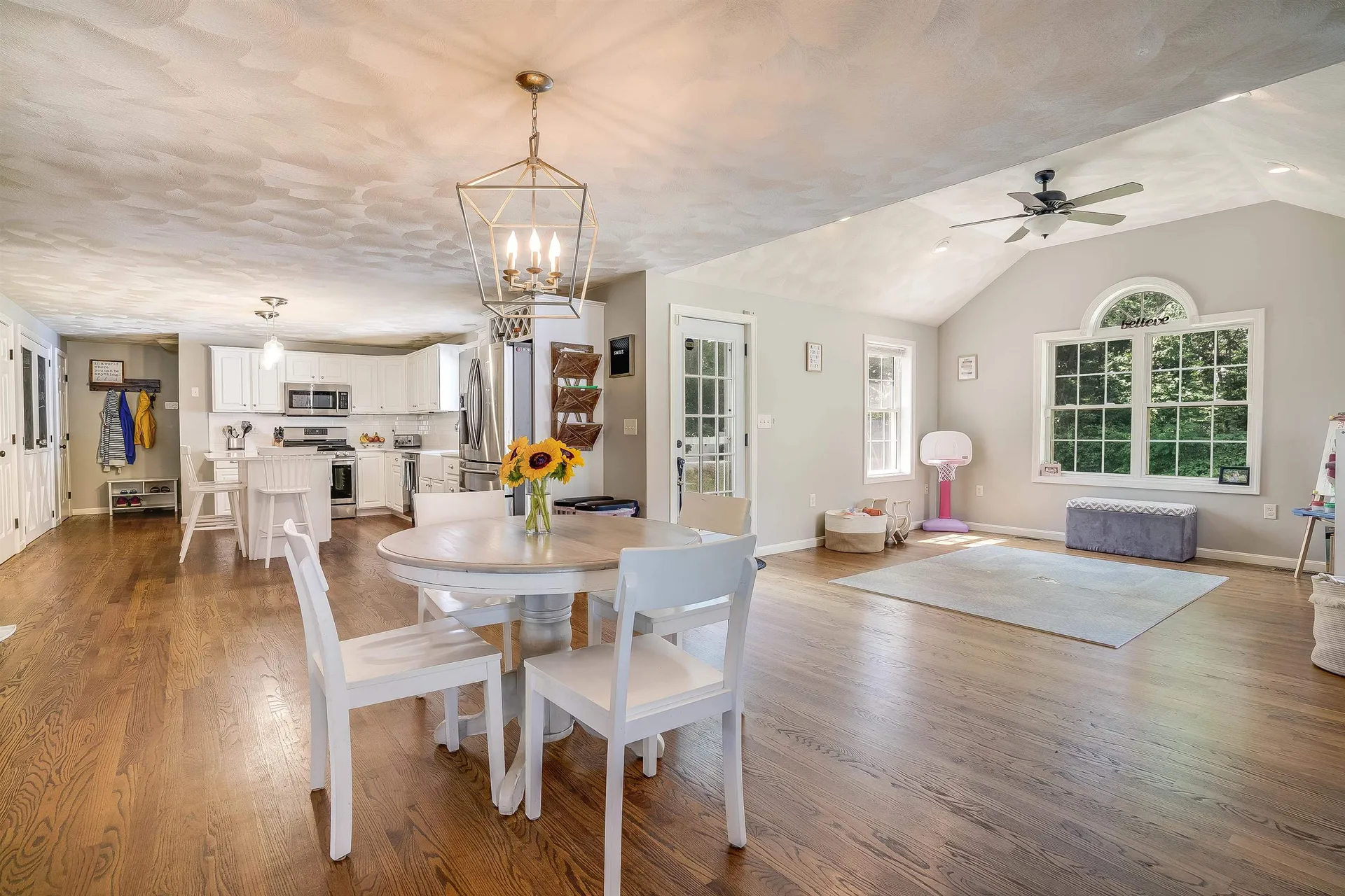 60 Nathaniel Drive Portsmouth NH 03801