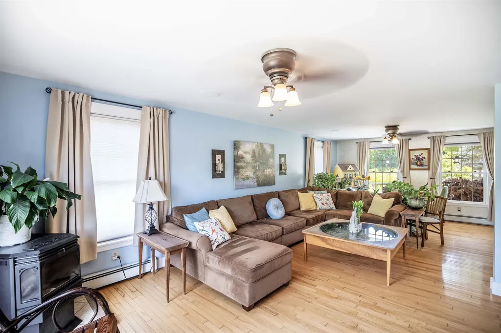 177 Sandown Road Chester NH 03036