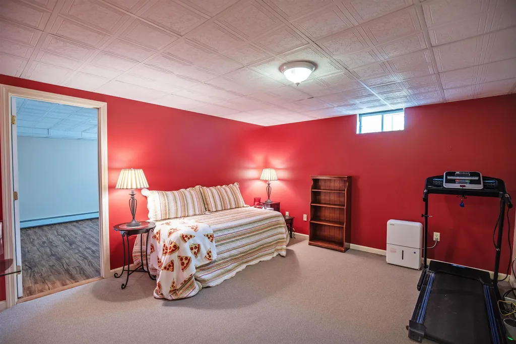 177 Sandown Road Chester NH 03036