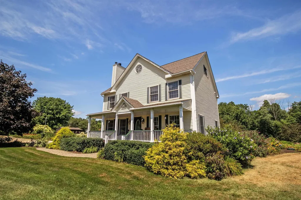 177 Sandown Road Chester NH 03036