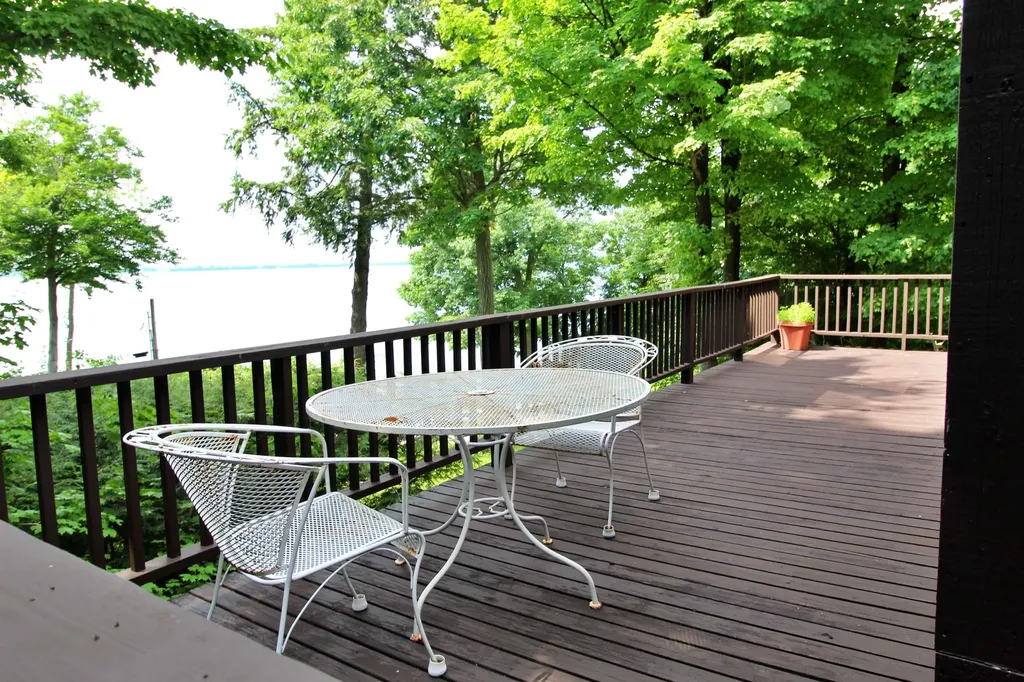 194 Lighthouse Point Road Isle La Motte VT 05463