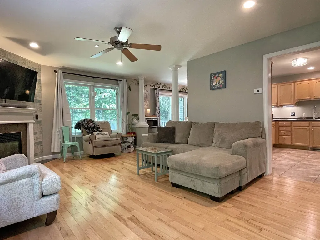 45 Fielding Lane South Burlington VT 05403