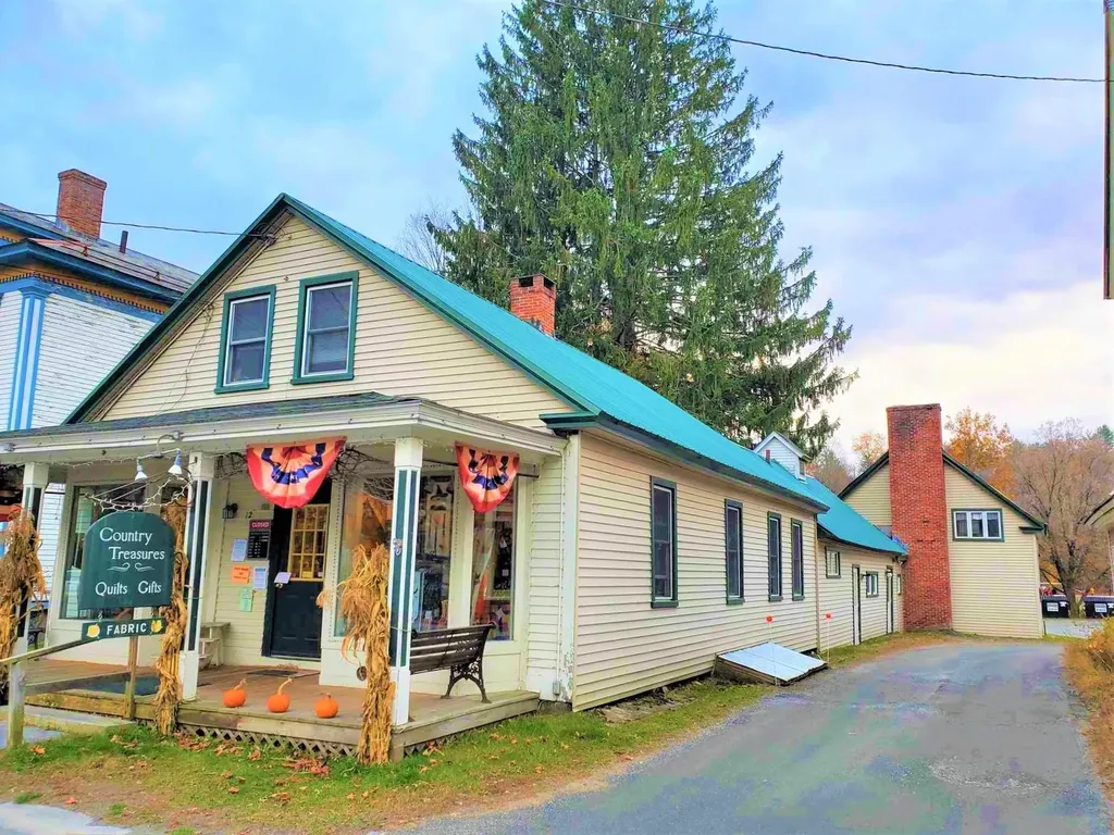12 Common Street Chester VT 05143
