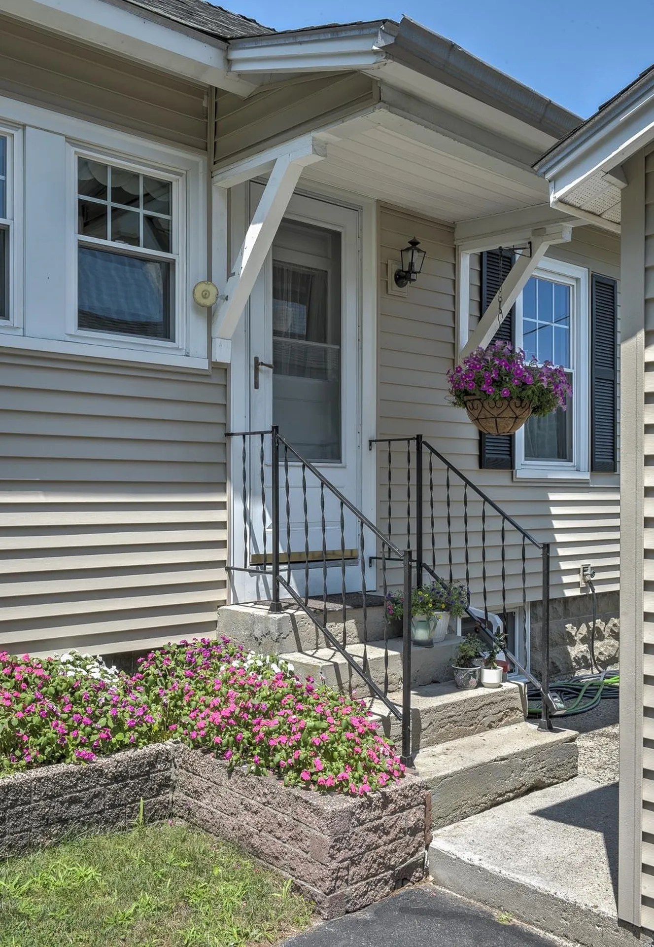 281 Park Avenue Keene NH 03431