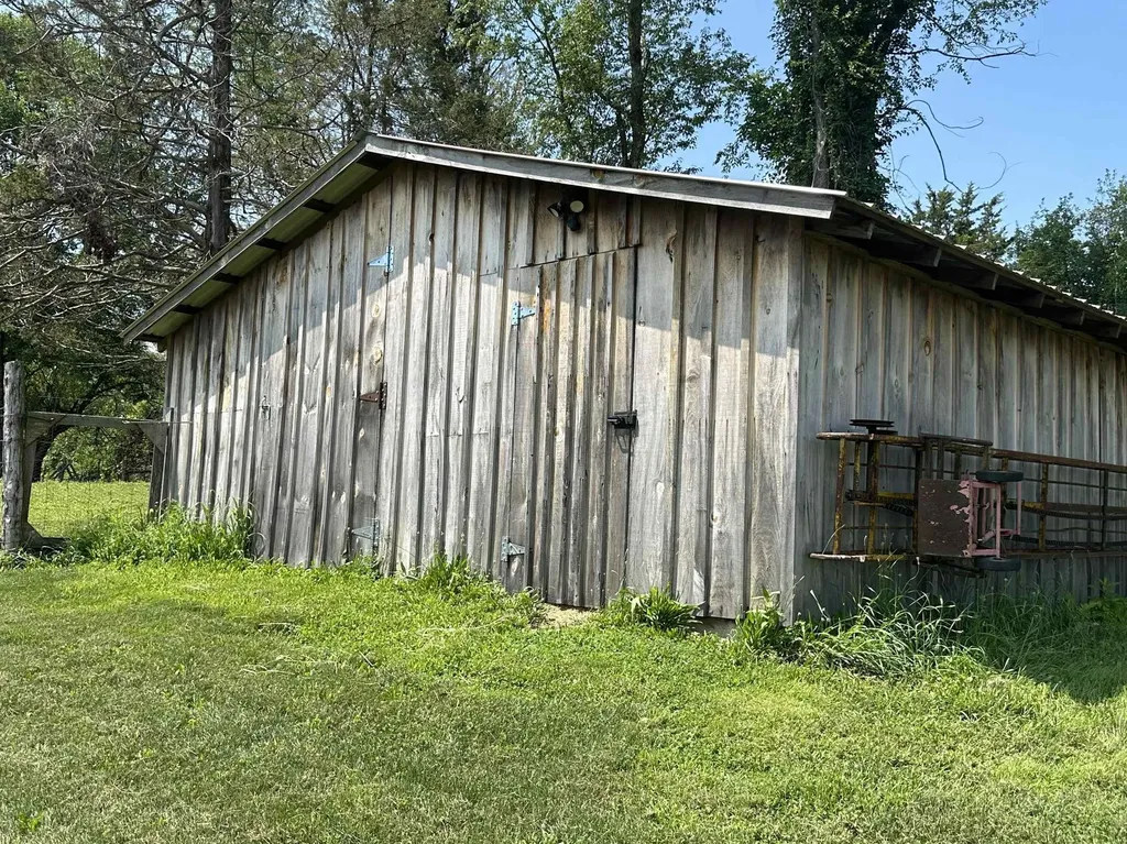 1289 James Road Weybridge VT 05753