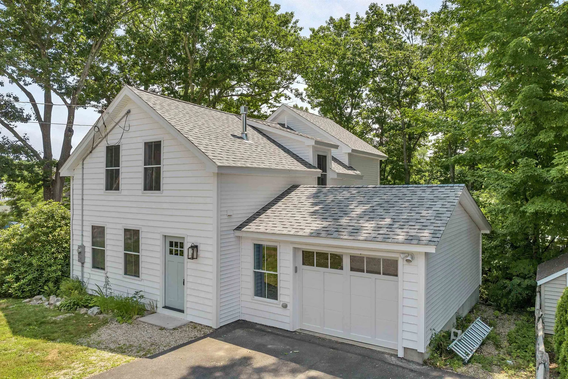 16 Grove Street Wolfeboro NH 03894