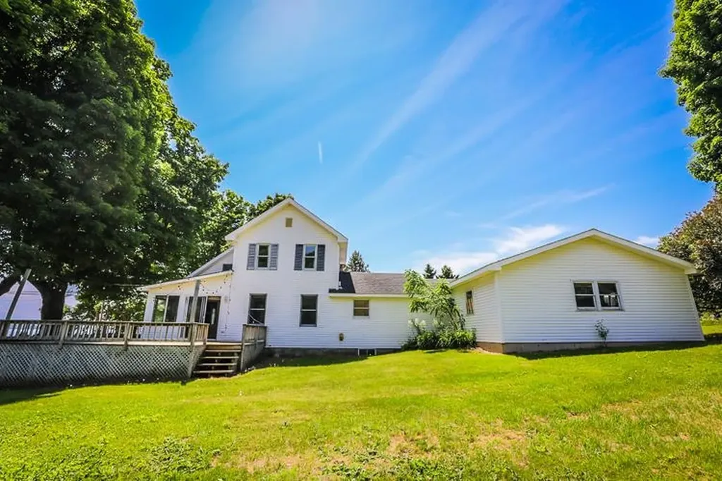 1227 East Shore Drive Isle La Motte VT 05463