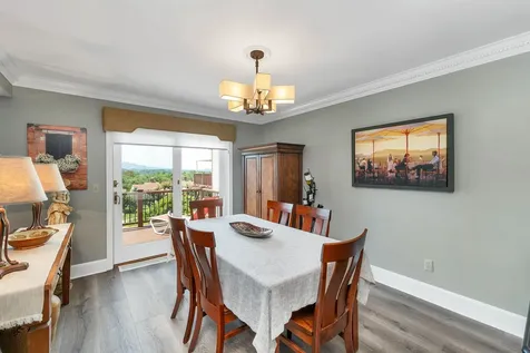 1 Highland Ridge New London NH 03257