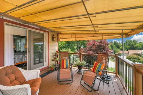 1 Highland Ridge New London NH 03257