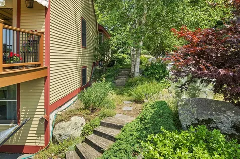 1 Highland Ridge New London NH 03257