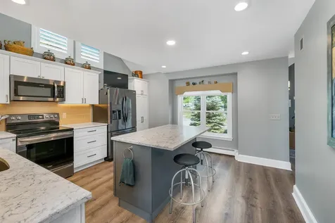 1 Highland Ridge New London NH 03257