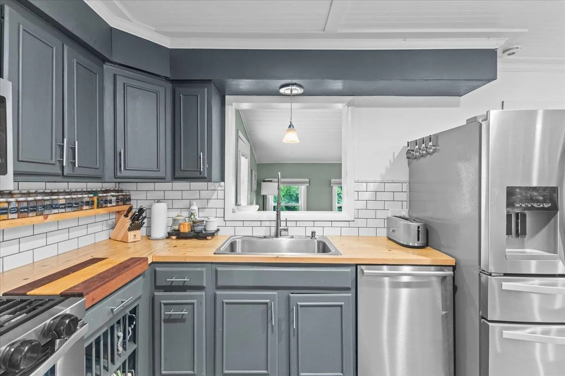 48 Orchard Terrace Winooski VT 05404