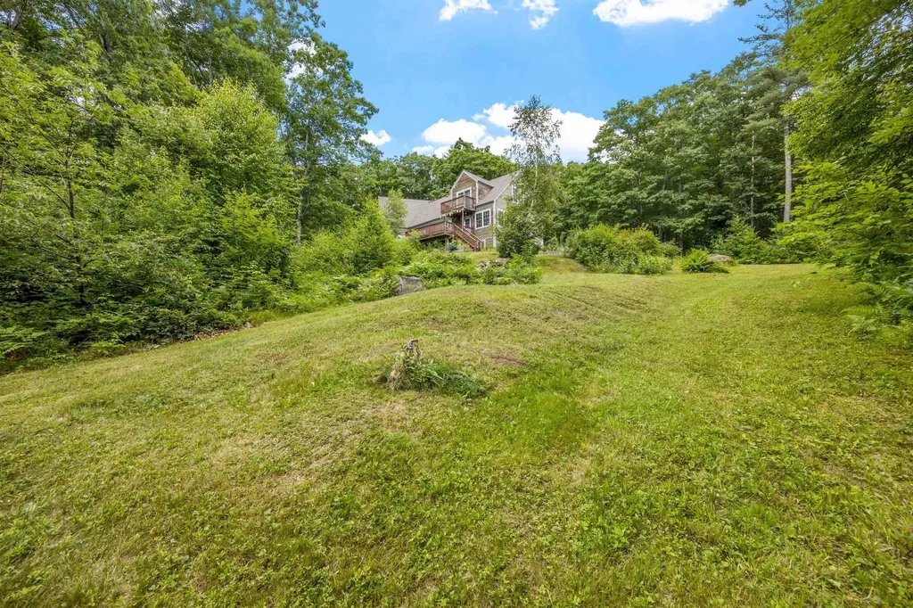1041 Battle Street Webster NH 03303