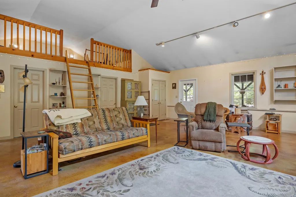 1041 Battle Street Webster NH 03303