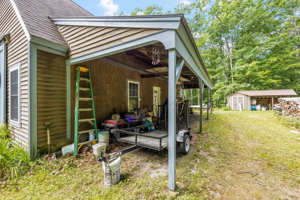 1041 Battle Street Webster NH 03303