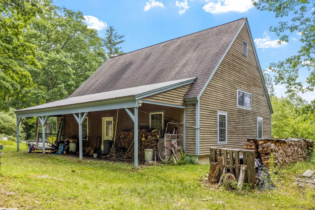 1041 Battle Street Webster NH 03303