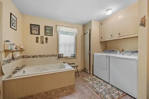 1041 Battle Street Webster NH 03303