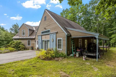 1041 Battle Street Webster NH 03303