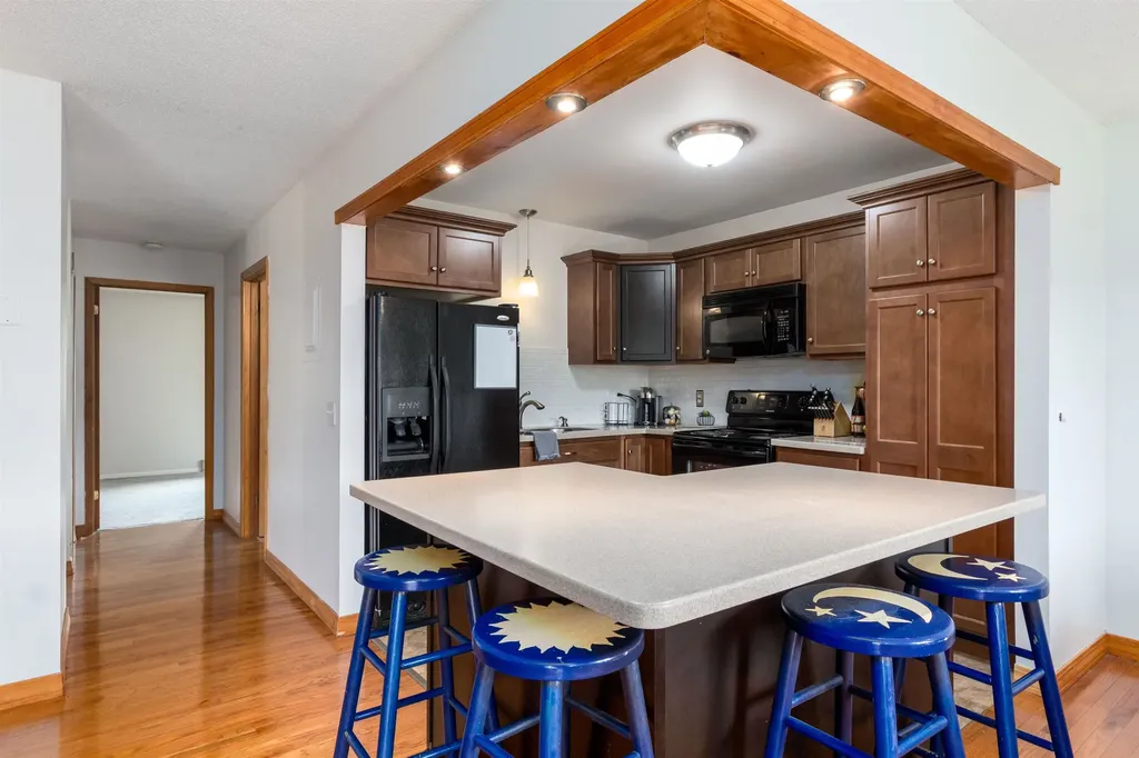 16 Bayberry Lane South Burlington VT 05403