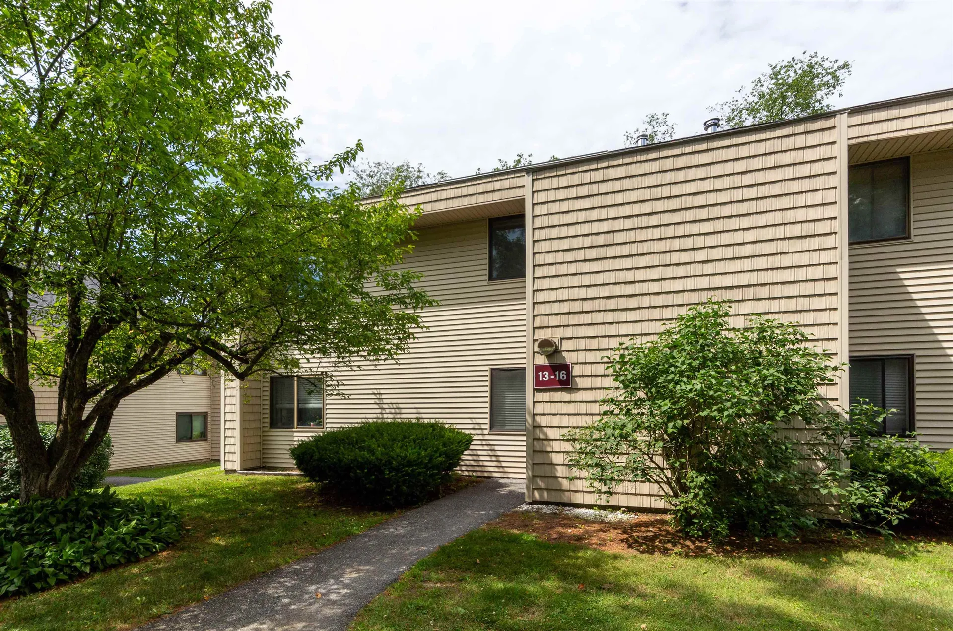 16 Bayberry Lane South Burlington VT 05403