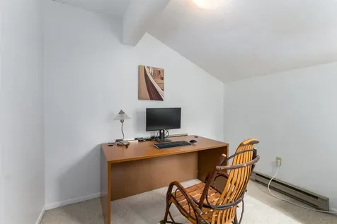 16 Bayberry Lane South Burlington VT 05403