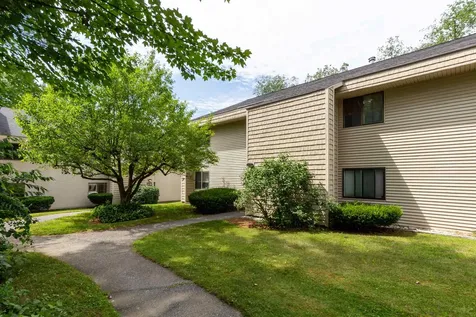 16 Bayberry Lane South Burlington VT 05403