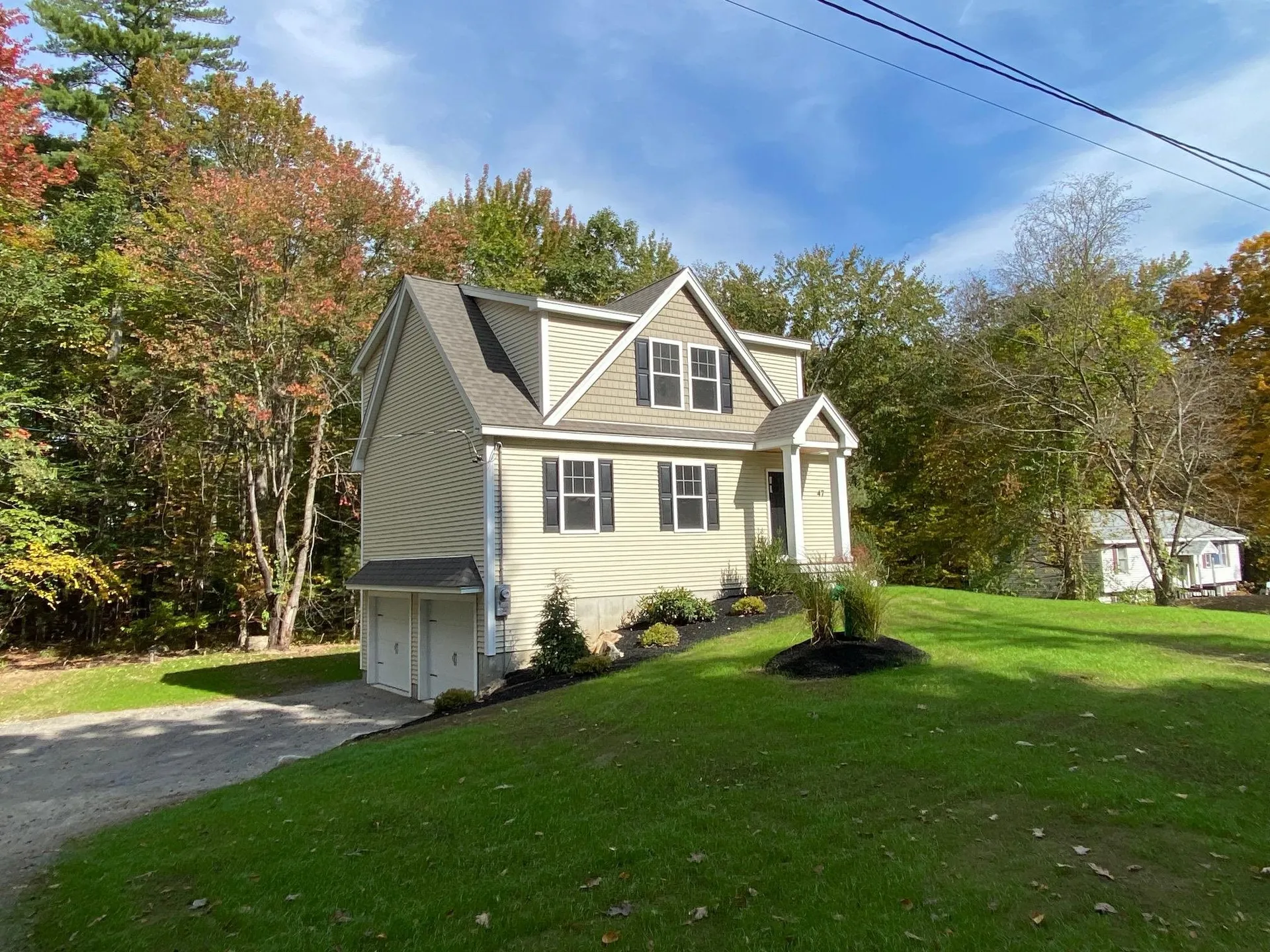47 Elizabeth Road Sandown NH 03873