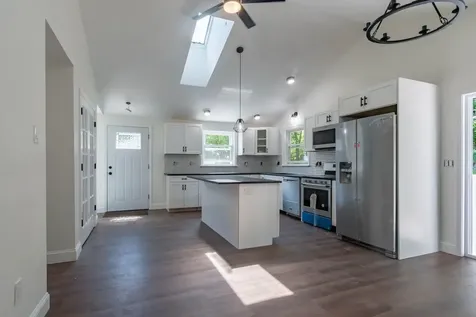 9 Berkshire Road Nashua NH 03064