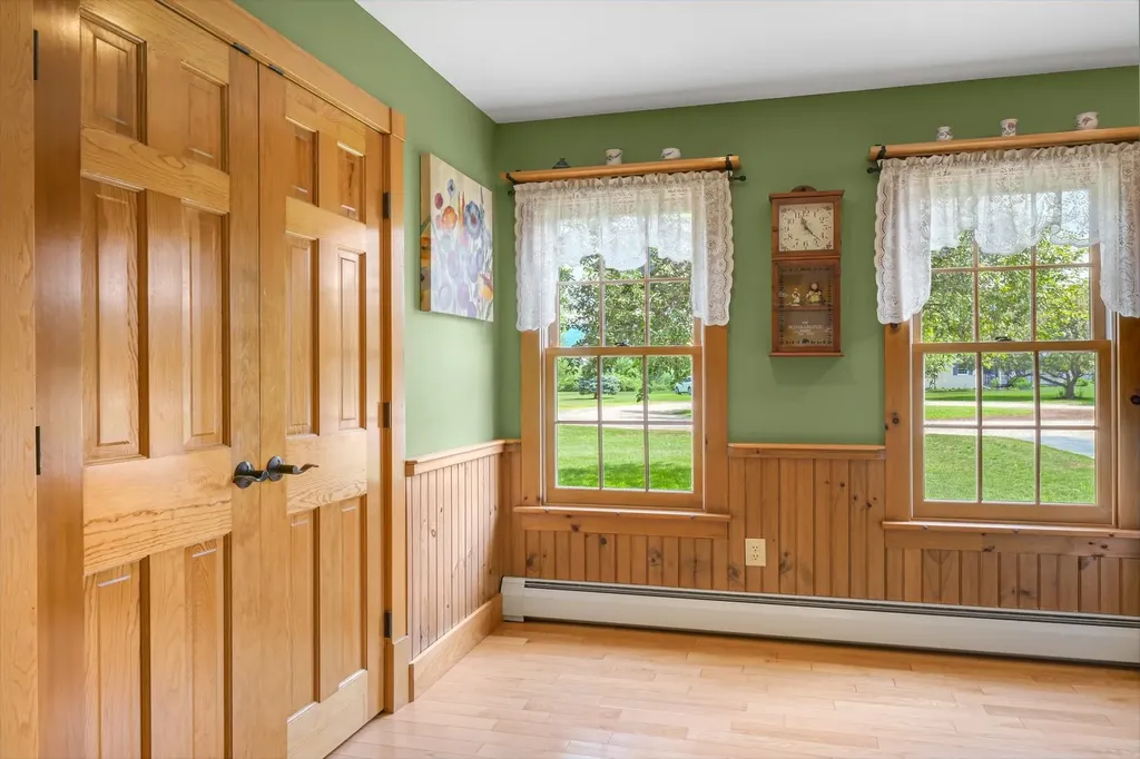 134 Crown Point North Pittsford VT 05763