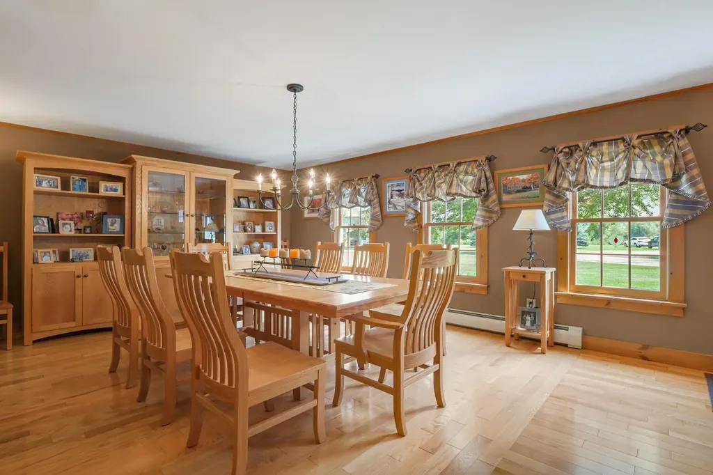 134 Crown Point North Pittsford VT 05763