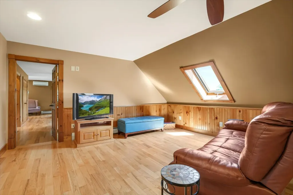 134 Crown Point North Pittsford VT 05763