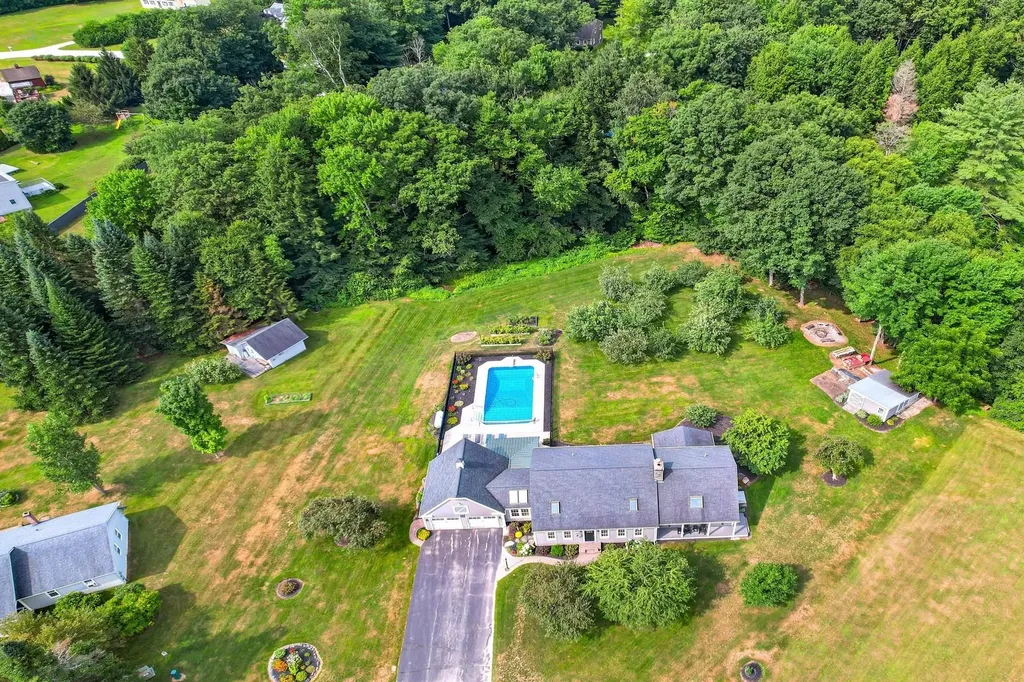 134 Crown Point North Pittsford VT 05763