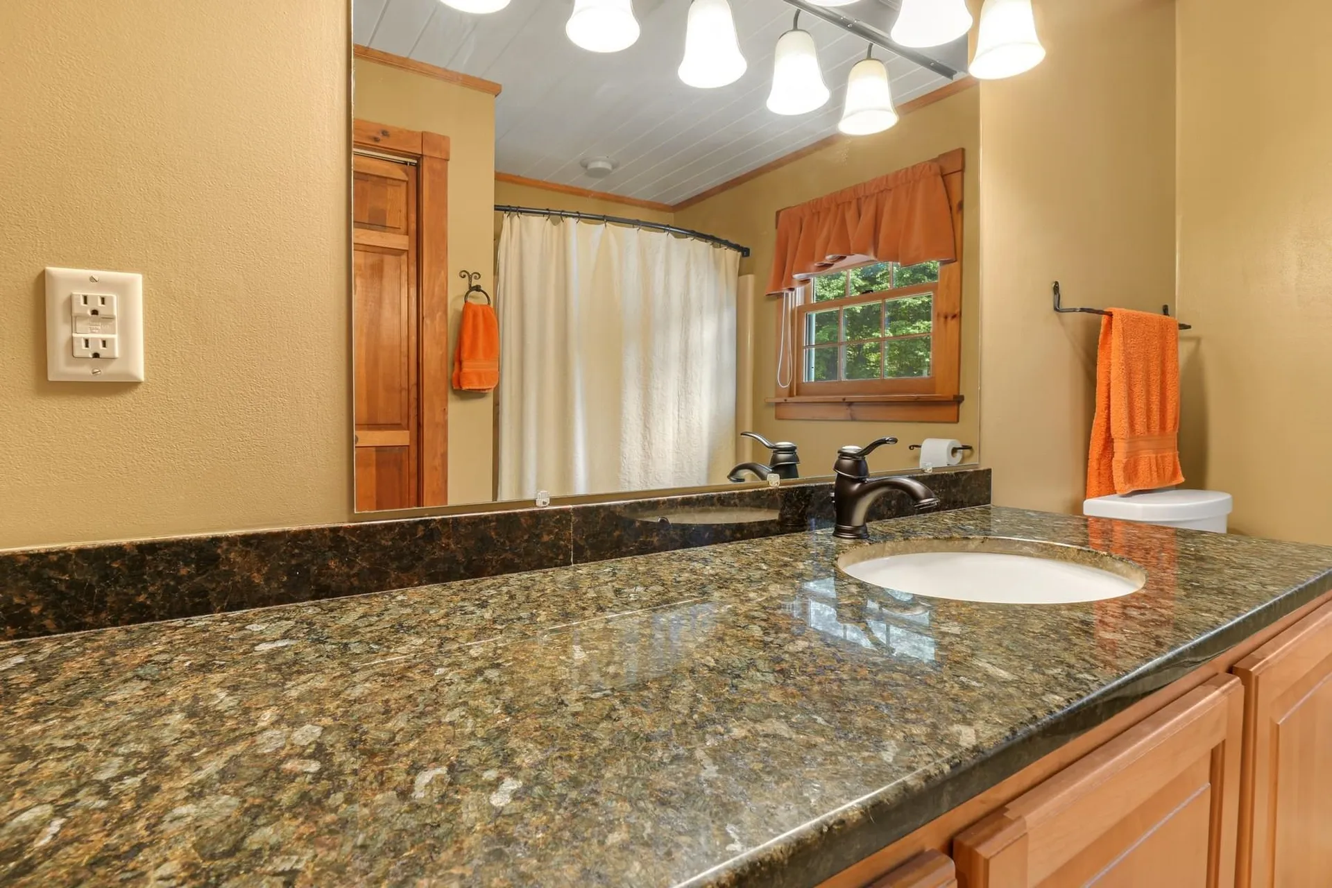 134 Crown Point North Pittsford VT 05763