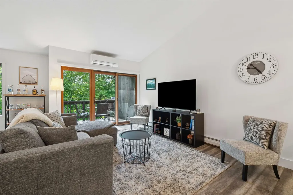 401 Old Quechee Road Hartford VT 05059