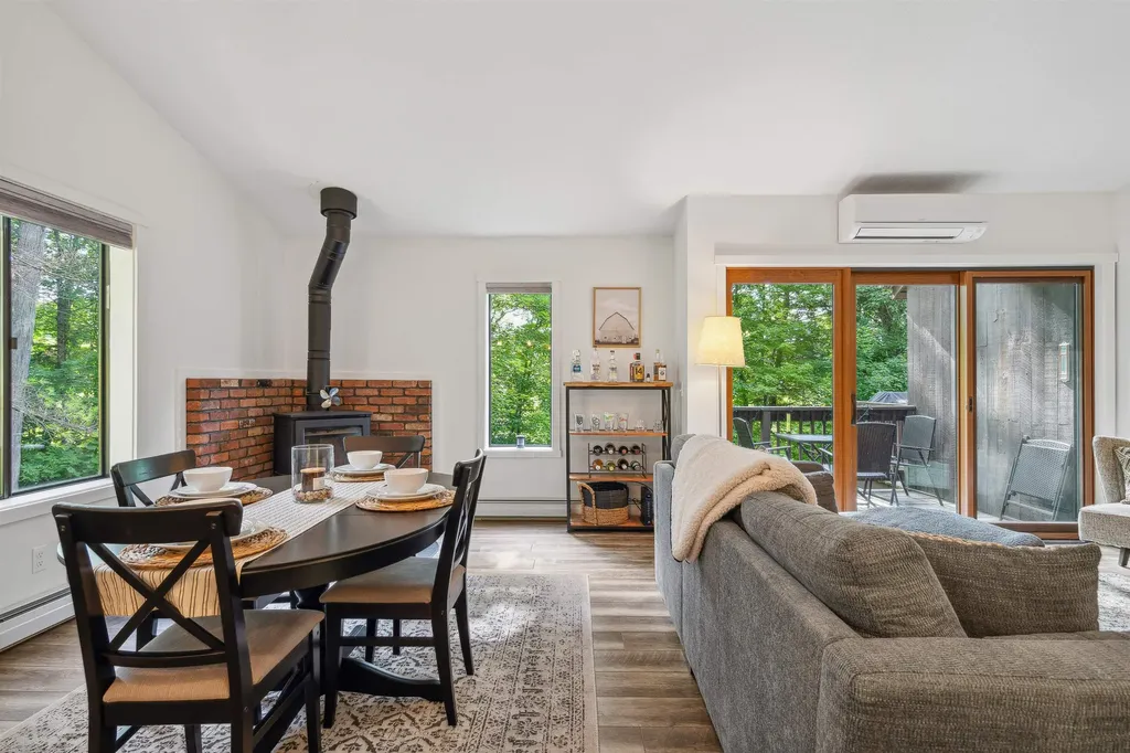 401 Old Quechee Road Hartford VT 05059