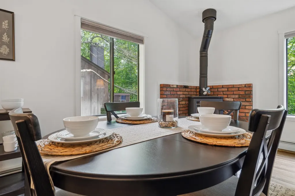 401 Old Quechee Road Hartford VT 05059