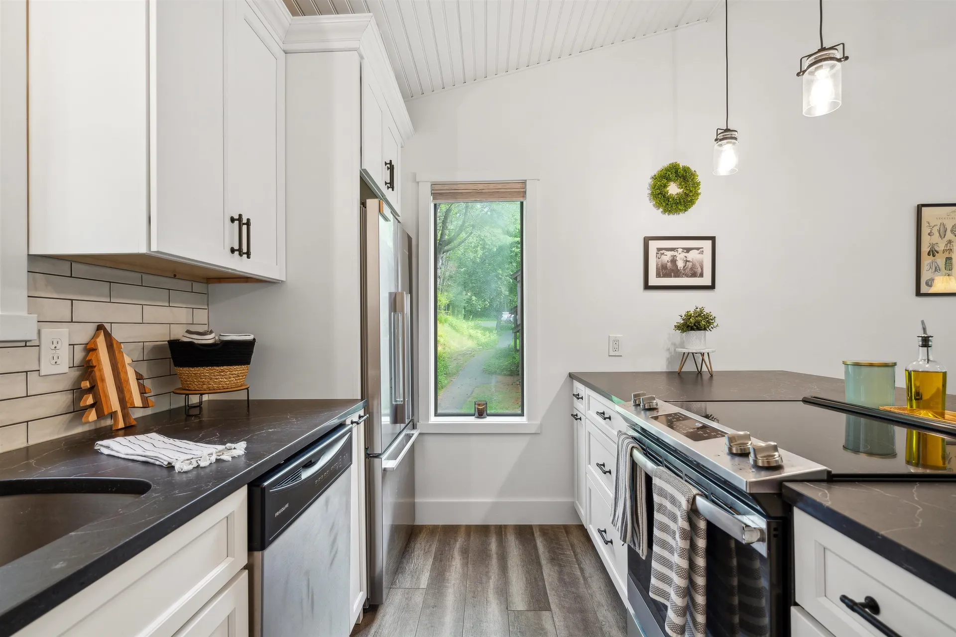401 Old Quechee Road Hartford VT 05059